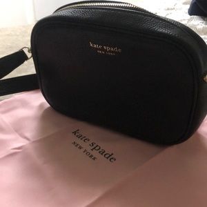 Kate spade woman’s bag for sale with bag and pouch